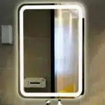 Trọn bộ gương đẻn led cảm ứng cao cấp của Dakoshi GD01 chất lượng hình ảnh trung thực, bền bỉ